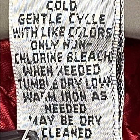 Chico’s Size 2 - Reversible Quilted Lightweight Jacket - Red, White, Black $129 - Picture 11 of 12